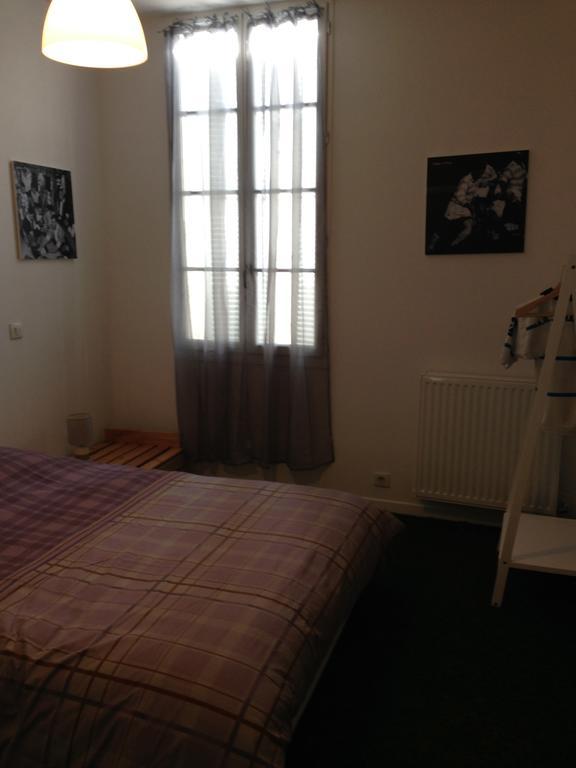 Appartements D'Hotes Santa Giulia Niort Rum bild