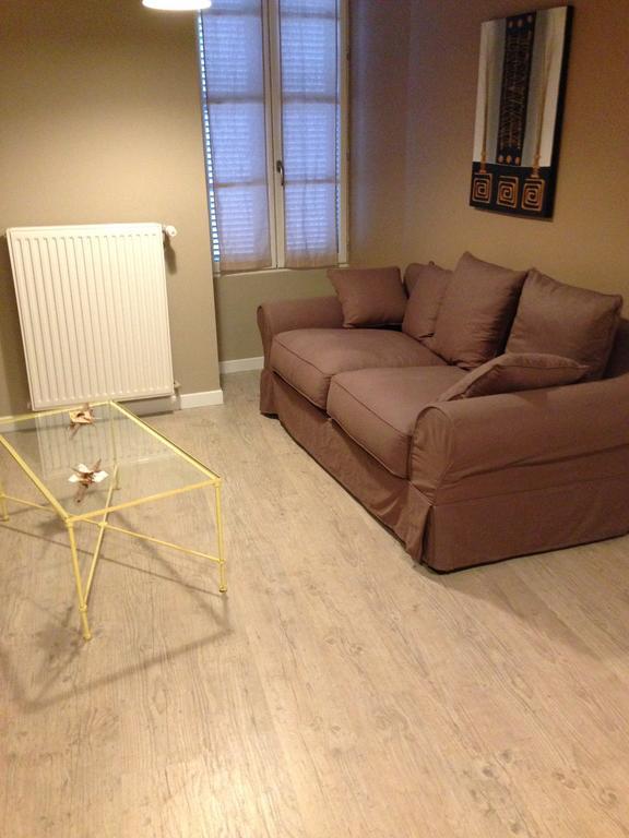 Appartements D'Hotes Santa Giulia Niort Rum bild